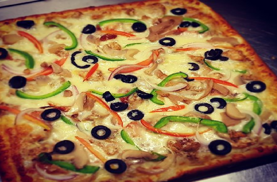 CAFE SQUARE PIZZA